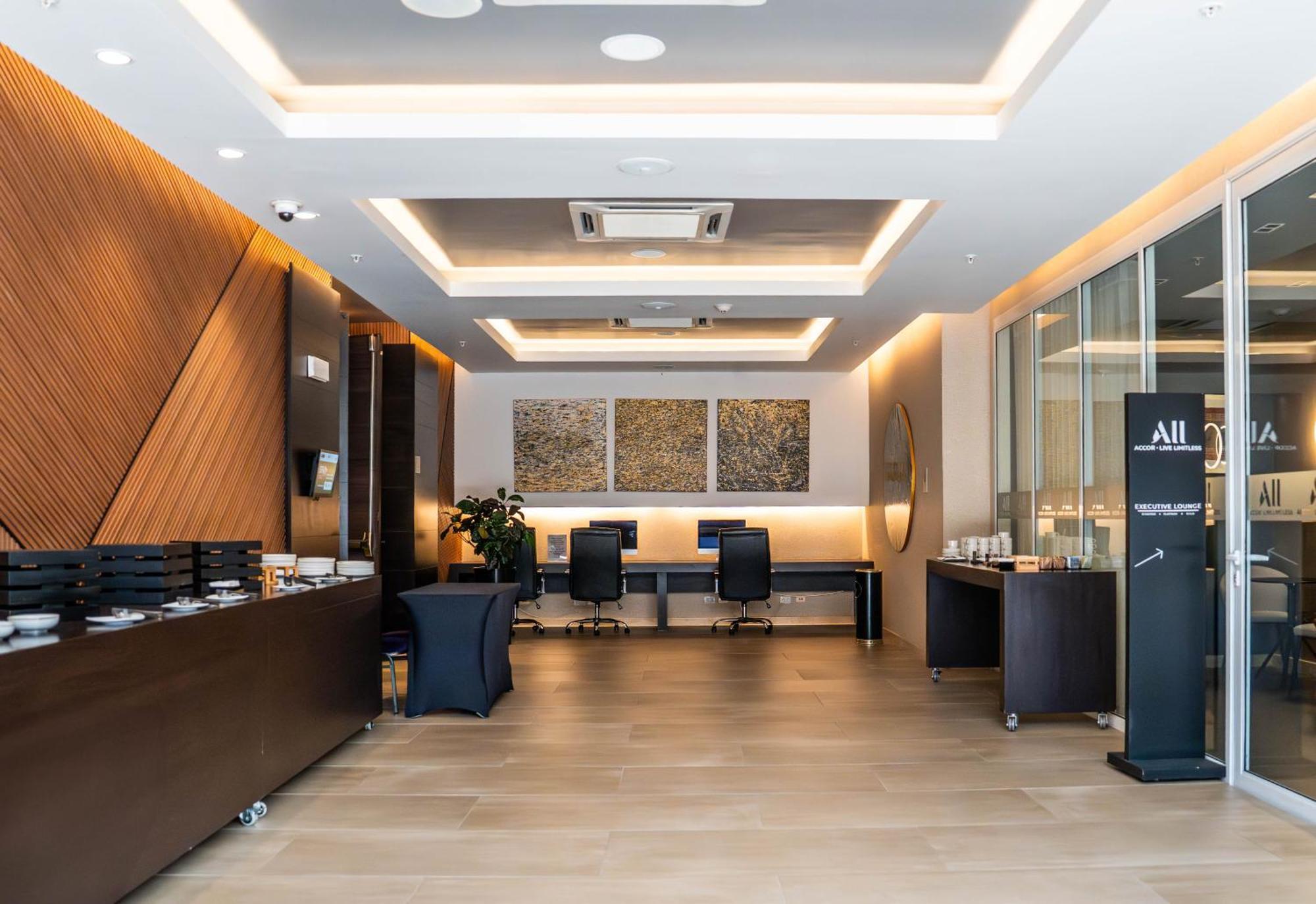 Novotel Lima San Isidro Extérieur photo