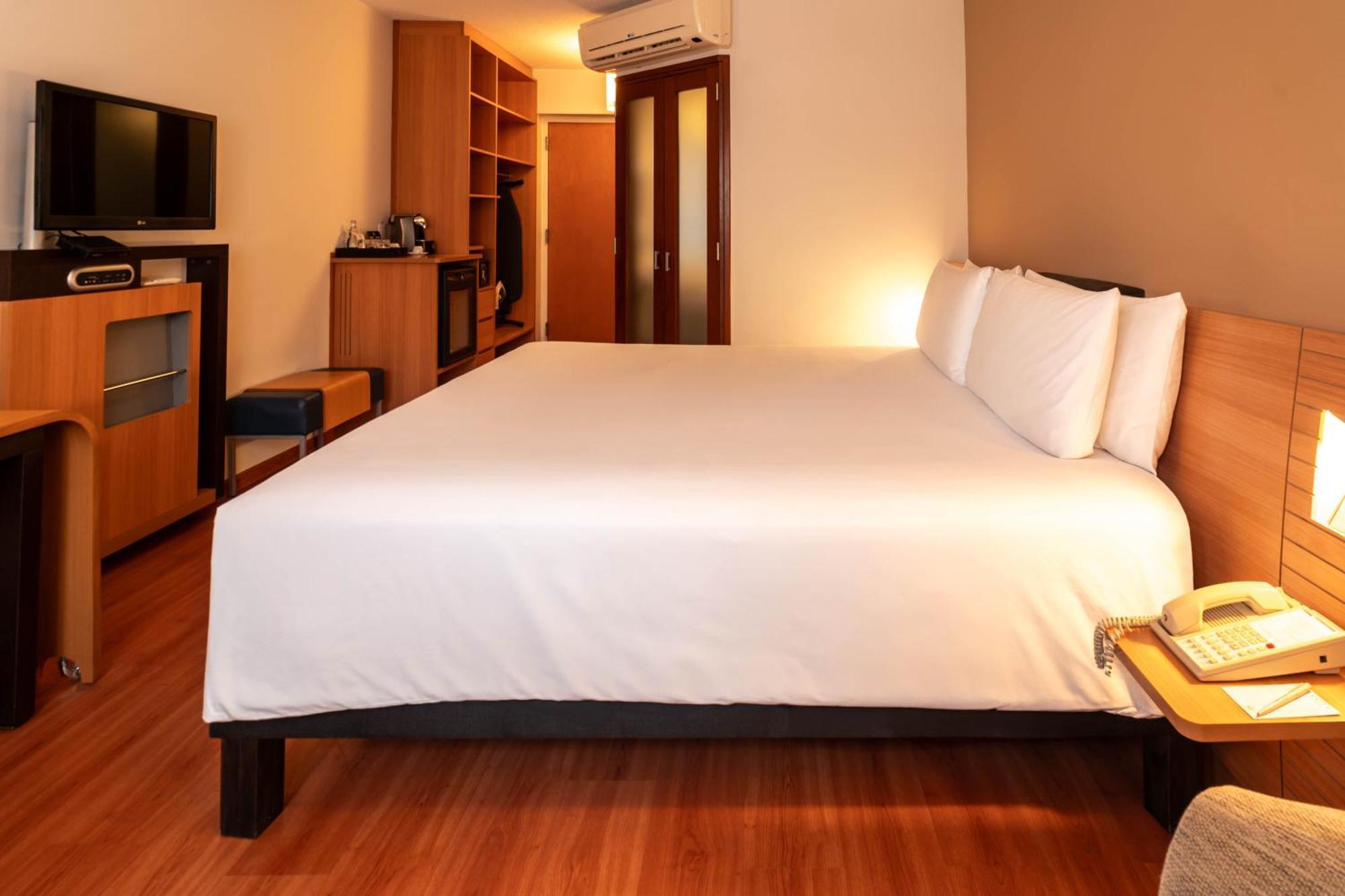 Novotel Lima San Isidro Extérieur photo