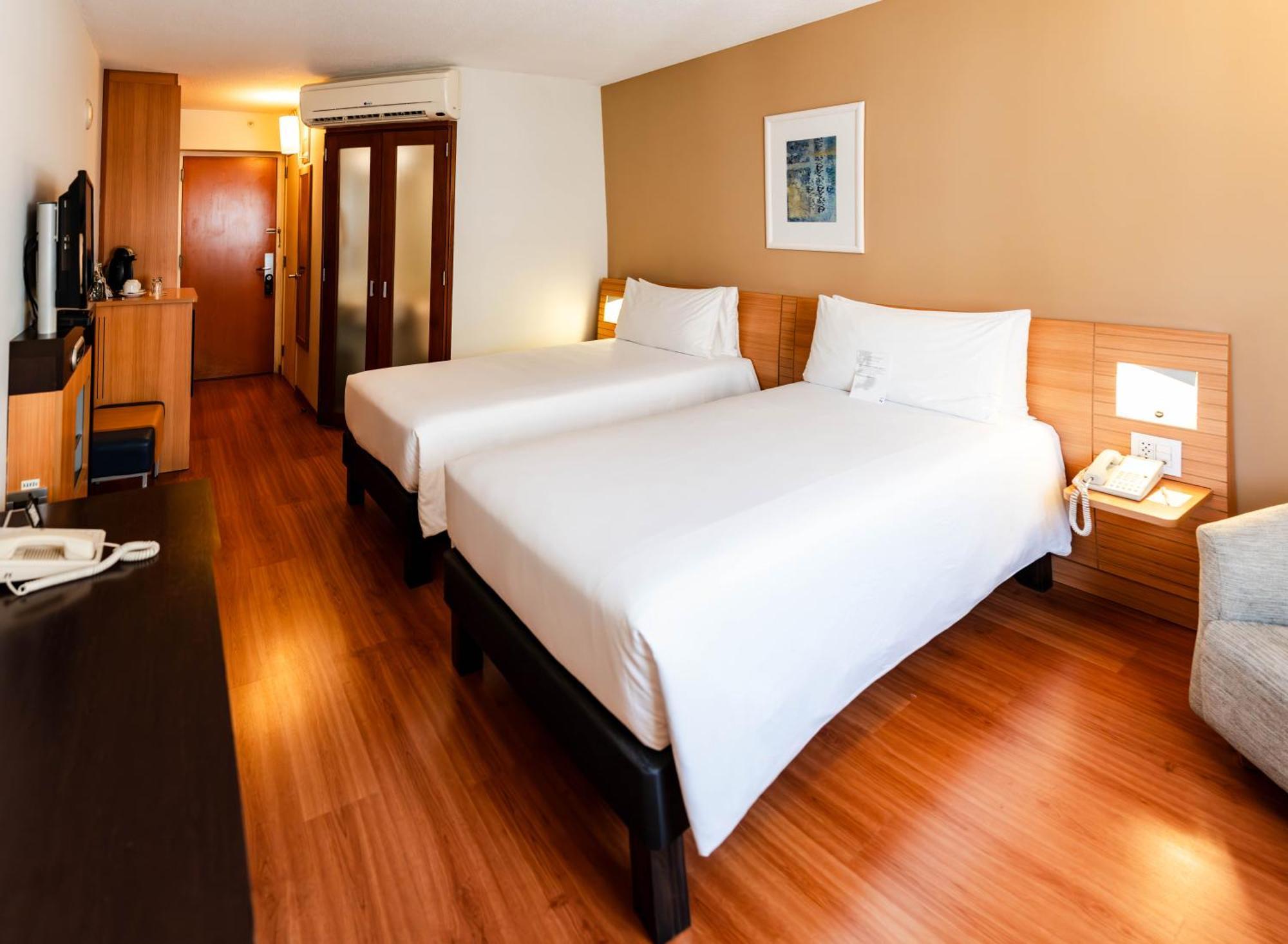 Novotel Lima San Isidro Extérieur photo
